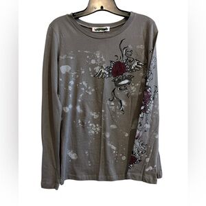 Love Junkie Gray Long Sleeve Shirt With Red Roses Graphic Design Size Medium